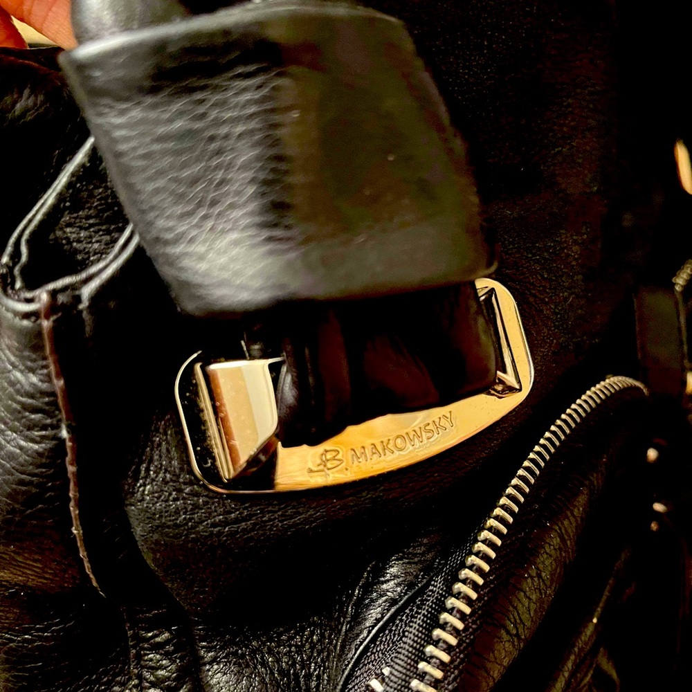 Black authentic leather B Makowski bag